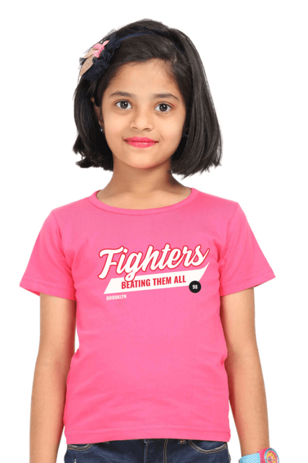Girl Classic Crew T-Shirt || Fighters Beating them all